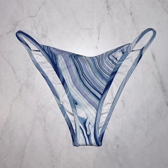 L*SPACE Jay Bitsy Bikini Bottom Cheeky Blue White Marble Pattern Size Medium NEW - Picture 6 of 9